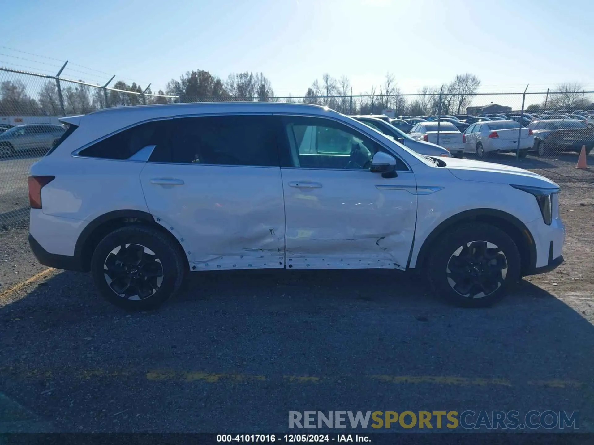 13 Photograph of a damaged car 5XYRLDJC5RG281928 KIA SORENTO 2024
