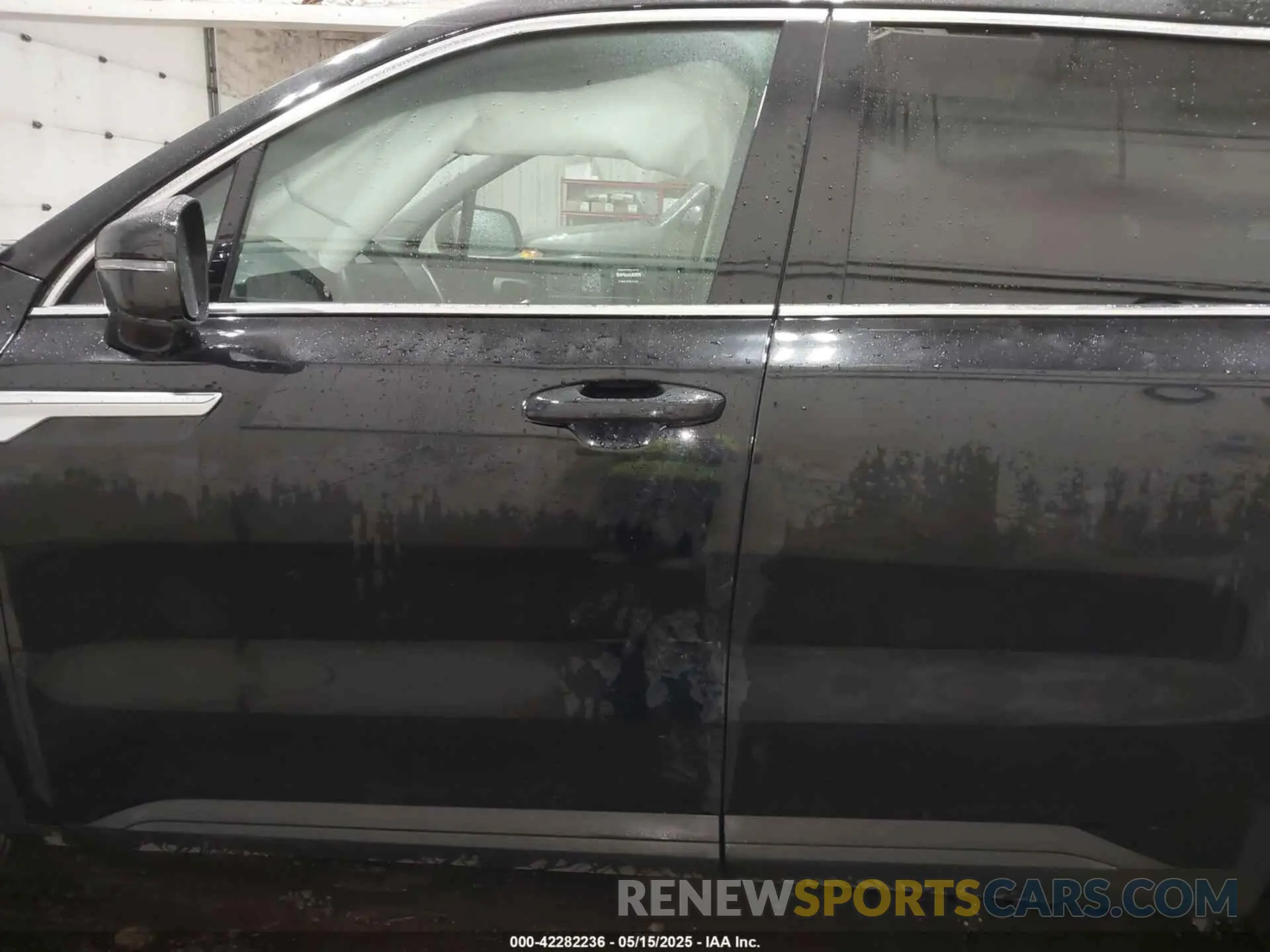 15 Photograph of a damaged car 5XYRLDJC9RG261052 KIA SORENTO 2024