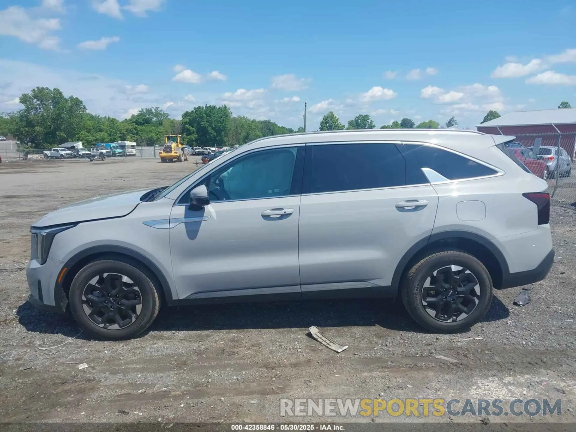 14 Photograph of a damaged car 5XYRLDJC9RG272875 KIA SORENTO 2024