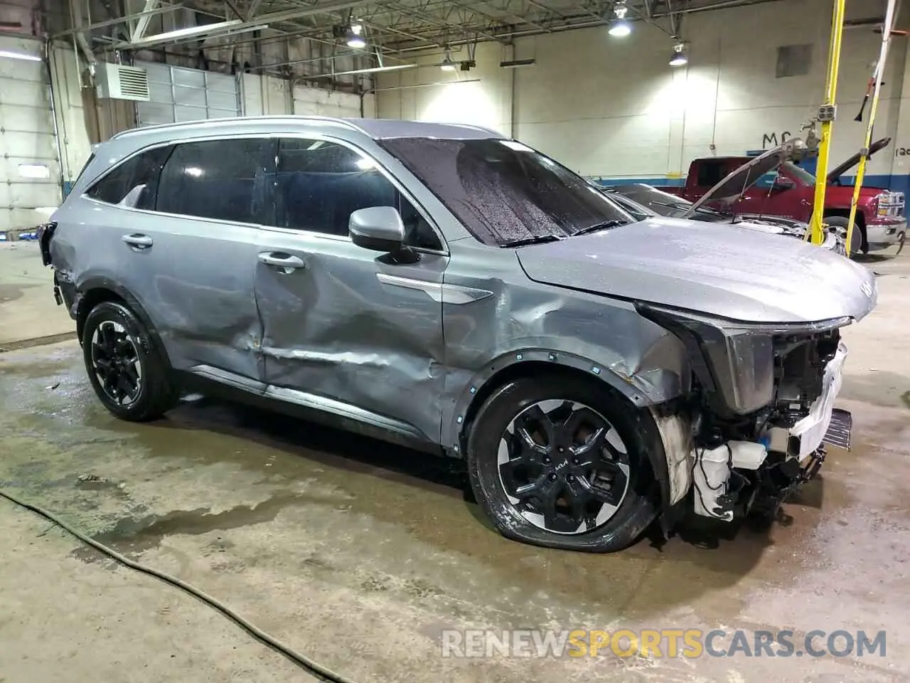 4 Photograph of a damaged car 5XYRLDJC9RG279194 KIA SORENTO 2024