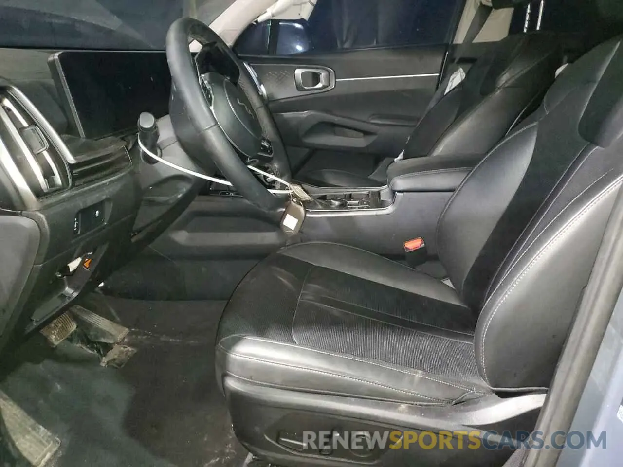 7 Photograph of a damaged car 5XYRLDJC9RG279194 KIA SORENTO 2024