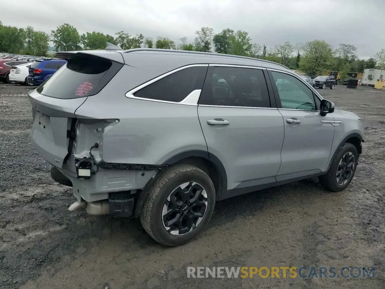3 Photograph of a damaged car 5XYRLDJC9RG305499 KIA SORENTO 2024