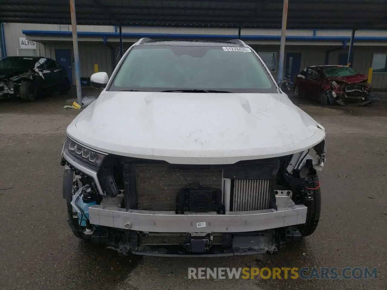 5 Photograph of a damaged car KNDRHDLG6R5235664 KIA SORENTO 2024