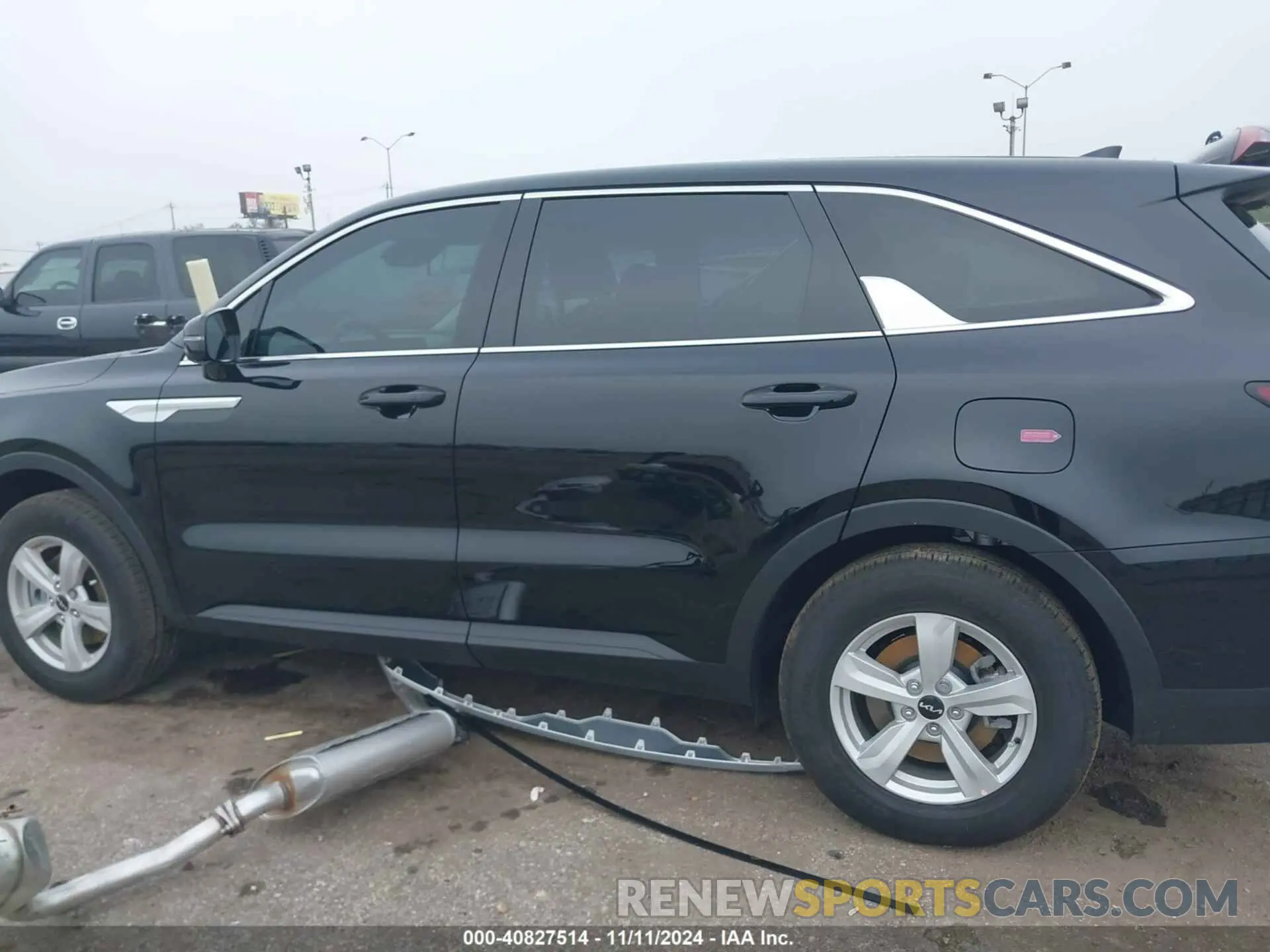14 Photograph of a damaged car 5XYRG4JC1SG323795 KIA SORENTO 2025