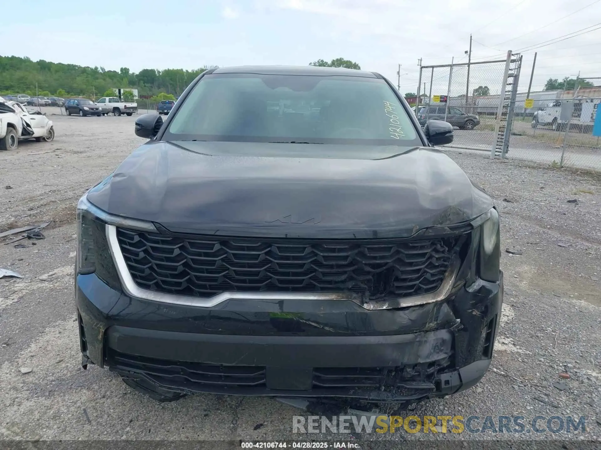 12 Photograph of a damaged car 5XYRG4JC5SG327607 KIA SORENTO 2025