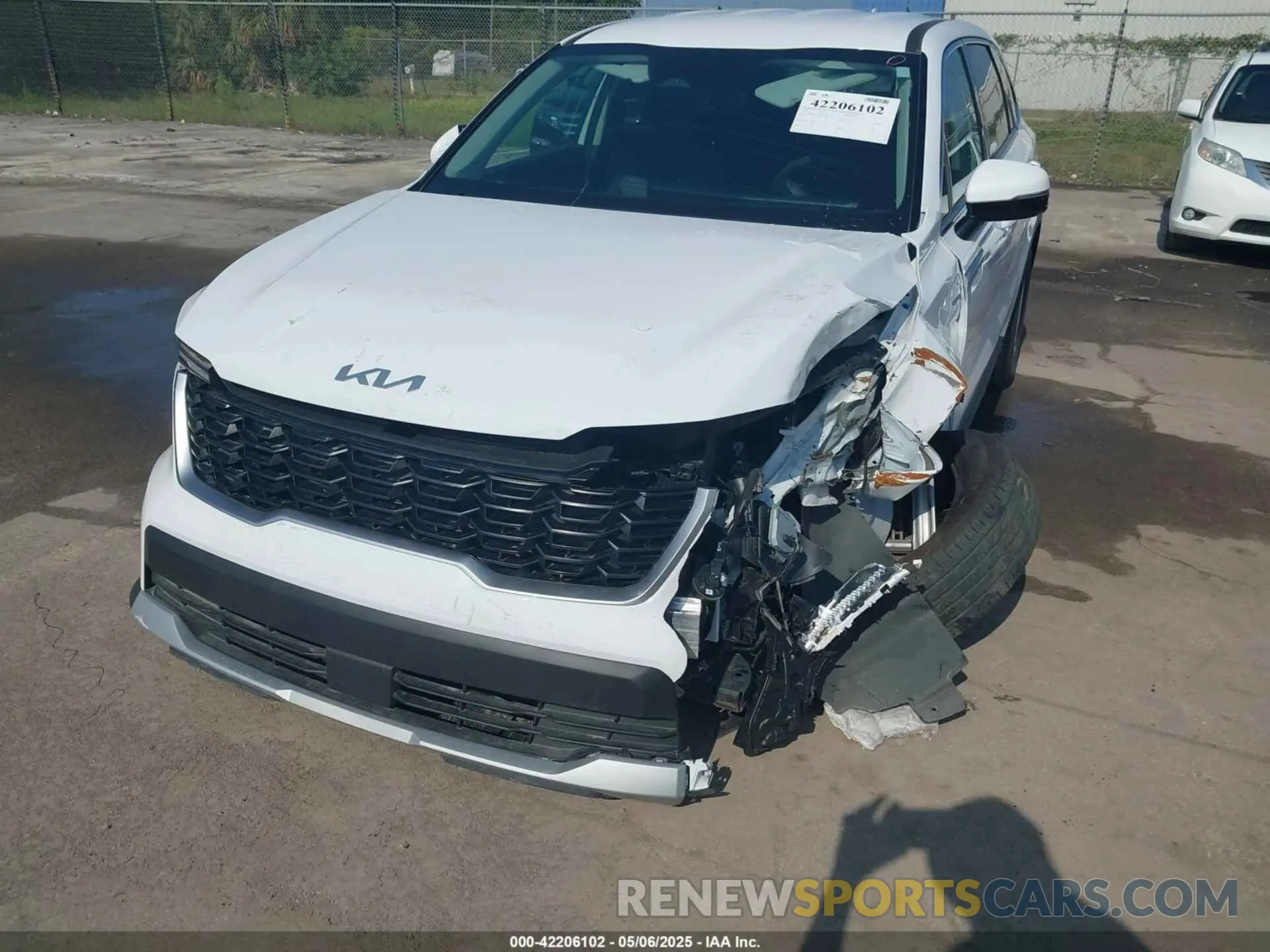 6 Photograph of a damaged car 5XYRG4JC5SG339241 KIA SORENTO 2025