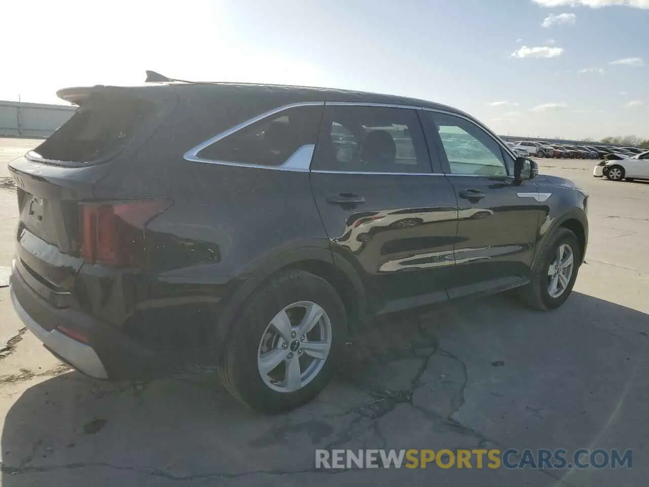 3 Photograph of a damaged car 5XYRG4JC6SG316650 KIA SORENTO 2025