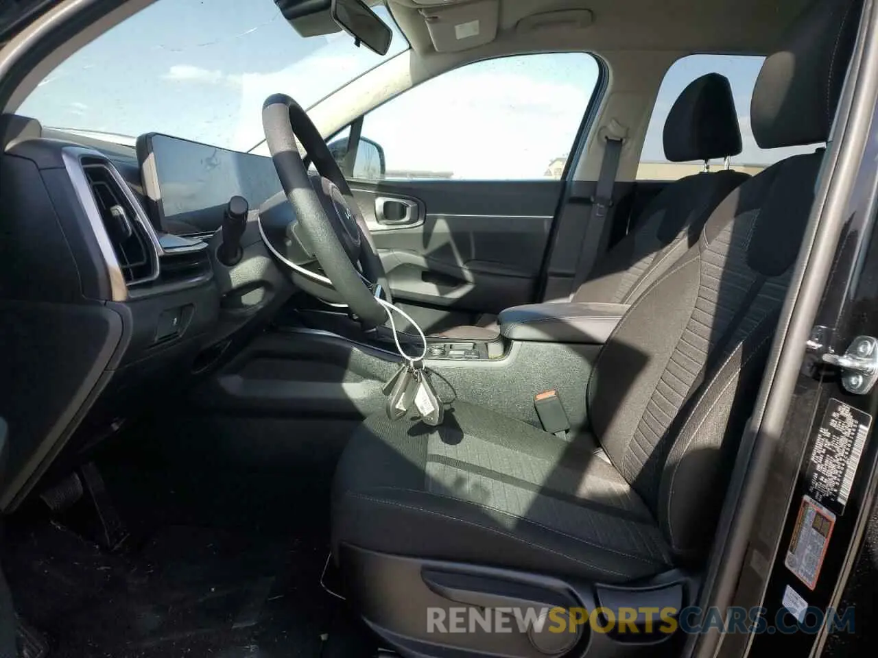 7 Photograph of a damaged car 5XYRG4JC6SG316650 KIA SORENTO 2025