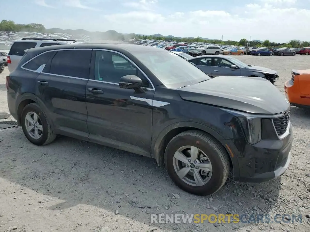 4 Photograph of a damaged car 5XYRG4JC6SG368019 KIA SORENTO 2025