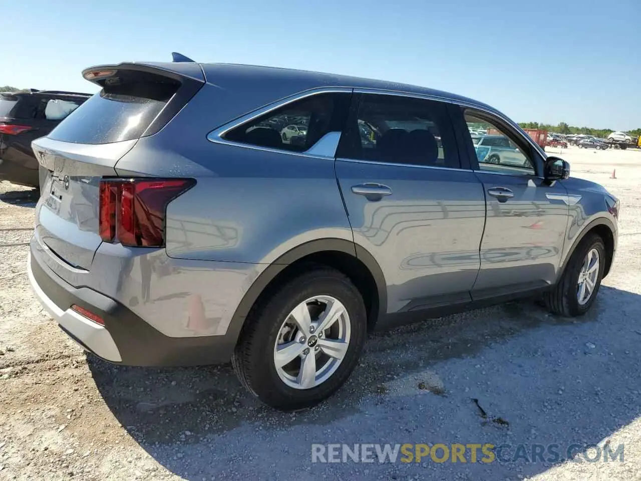 3 Photograph of a damaged car 5XYRG4JCXSG311712 KIA SORENTO 2025