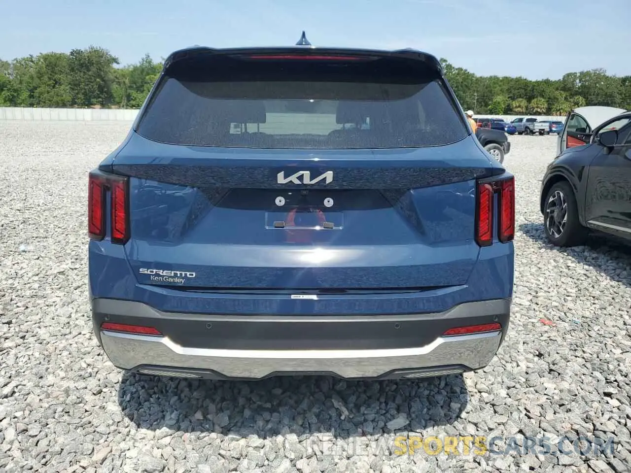 6 Photograph of a damaged car 5XYRH4JF1SG315168 KIA SORENTO 2025