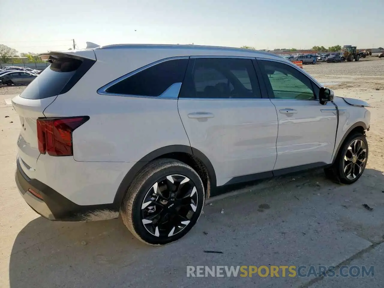 3 Photograph of a damaged car 5XYRH4JF8SG351780 KIA SORENTO 2025