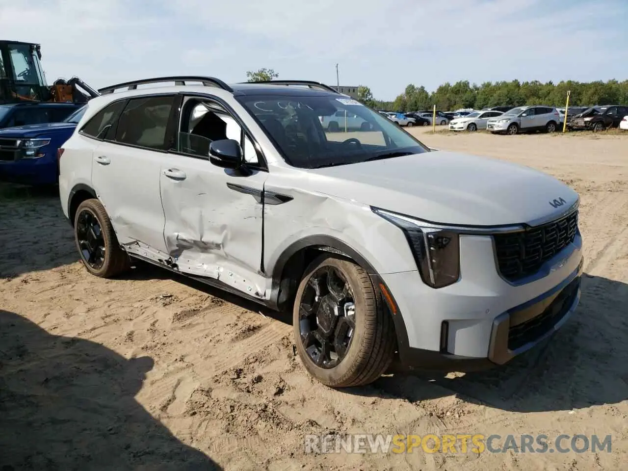 4 Photograph of a damaged car 5XYRHDJF2SG310674 KIA SORENTO 2025