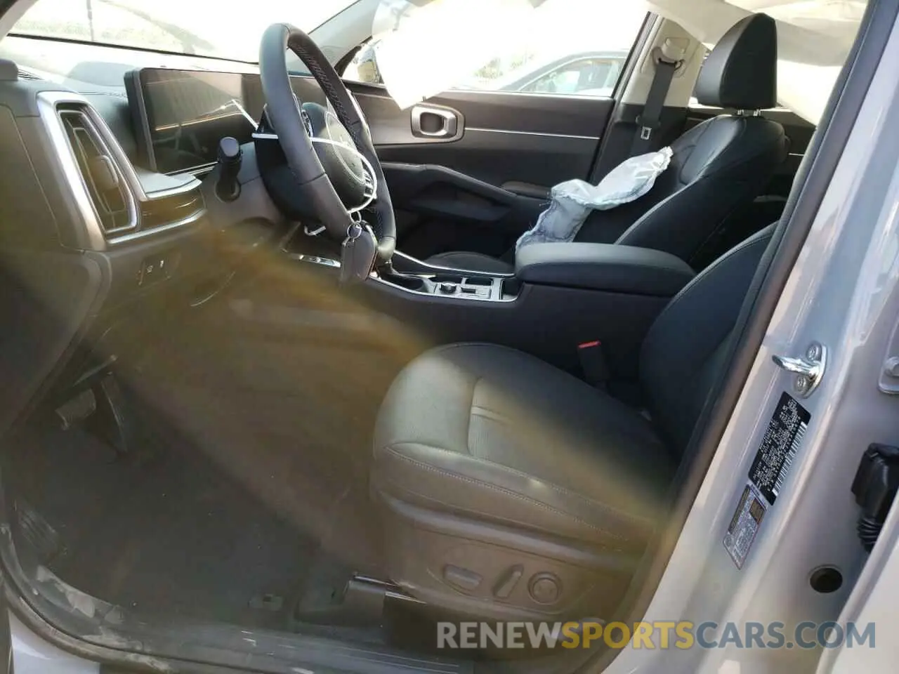 7 Photograph of a damaged car 5XYRHDJF2SG310674 KIA SORENTO 2025