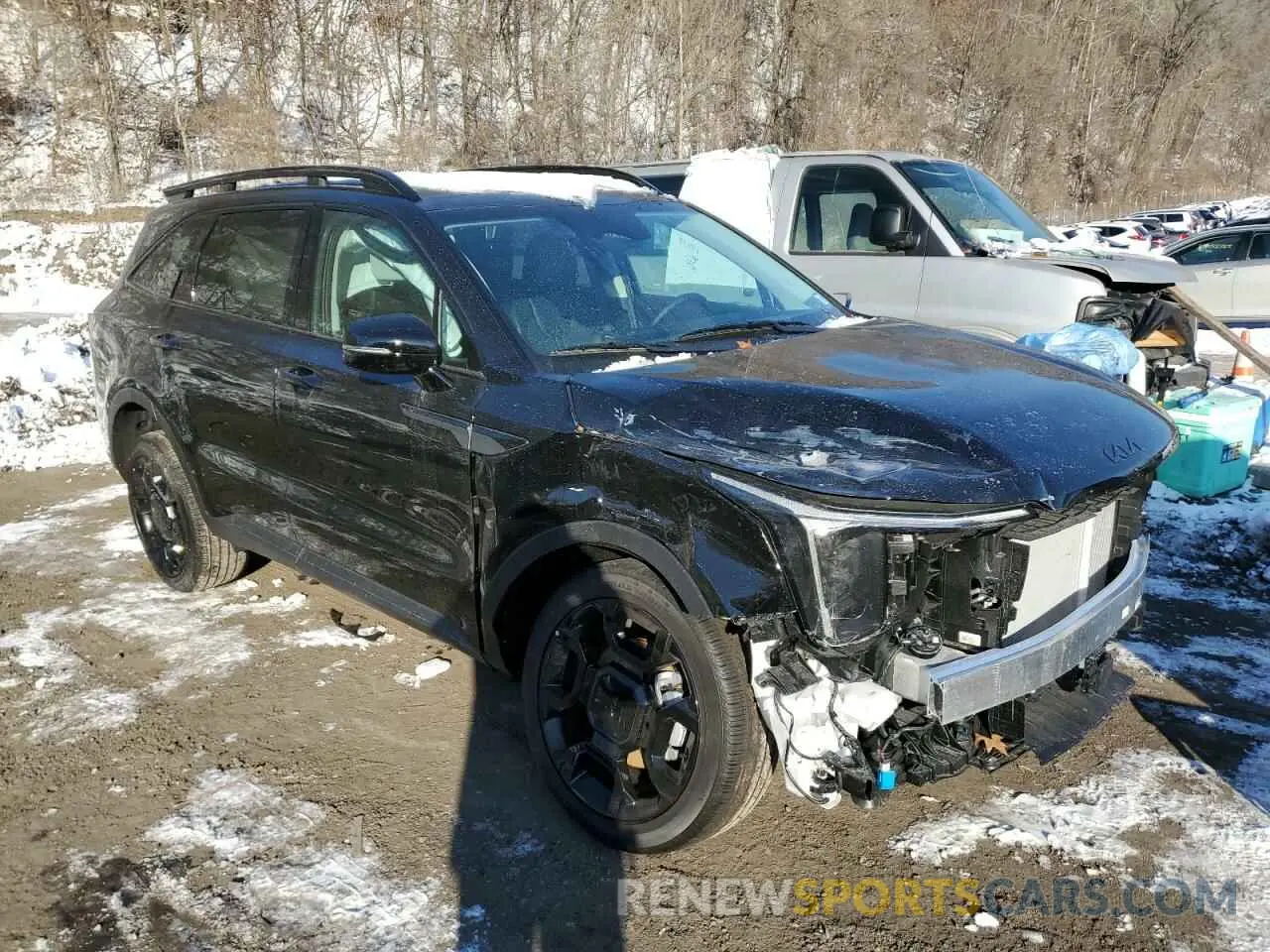 4 Photograph of a damaged car 5XYRHDJF9SG348791 KIA SORENTO 2025