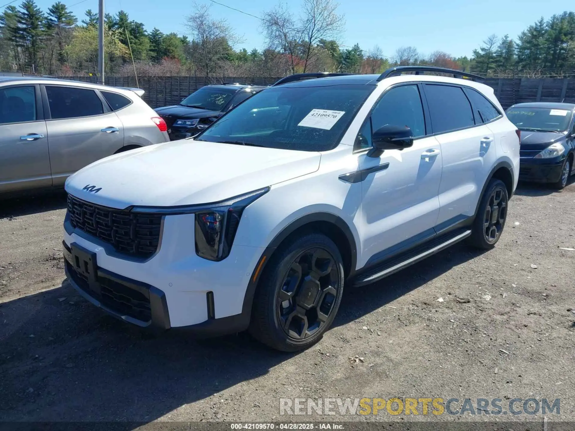 2 Photograph of a damaged car 5XYRKDJF0SG377999 KIA SORENTO 2025