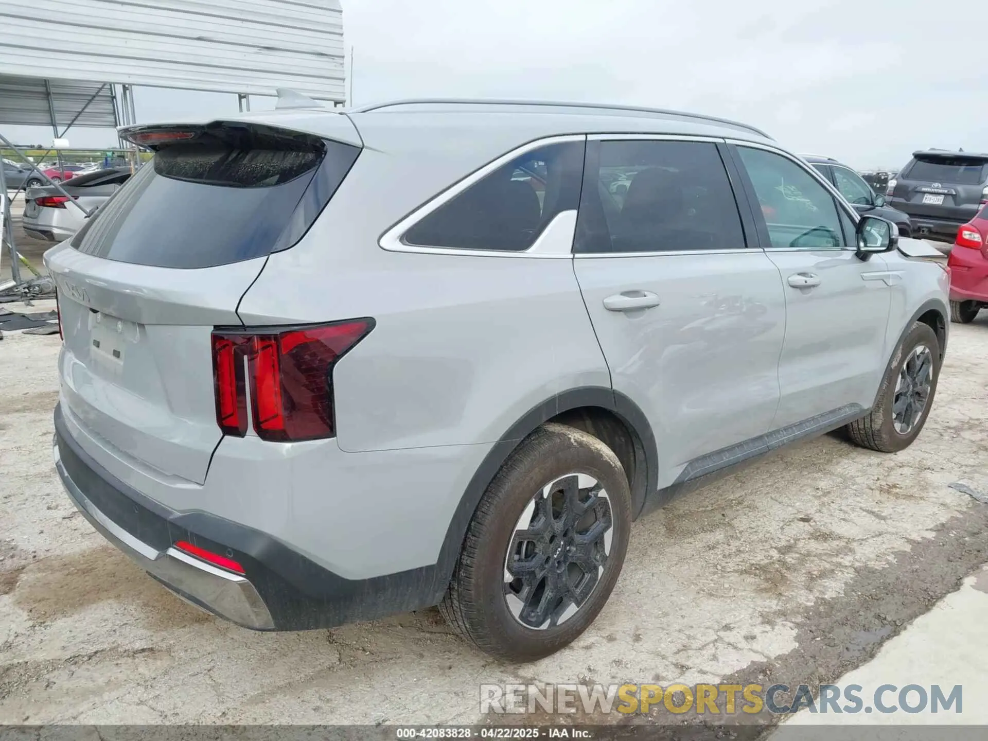 4 Photograph of a damaged car 5XYRL4JC2SG326359 KIA SORENTO 2025