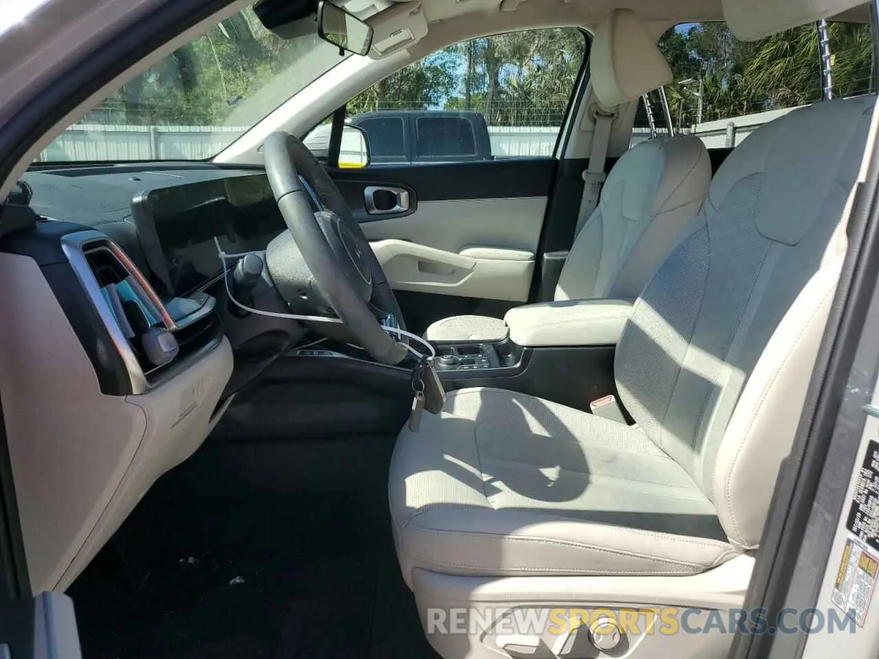 7 Photograph of a damaged car 5XYRL4JC3SG354414 KIA SORENTO 2025