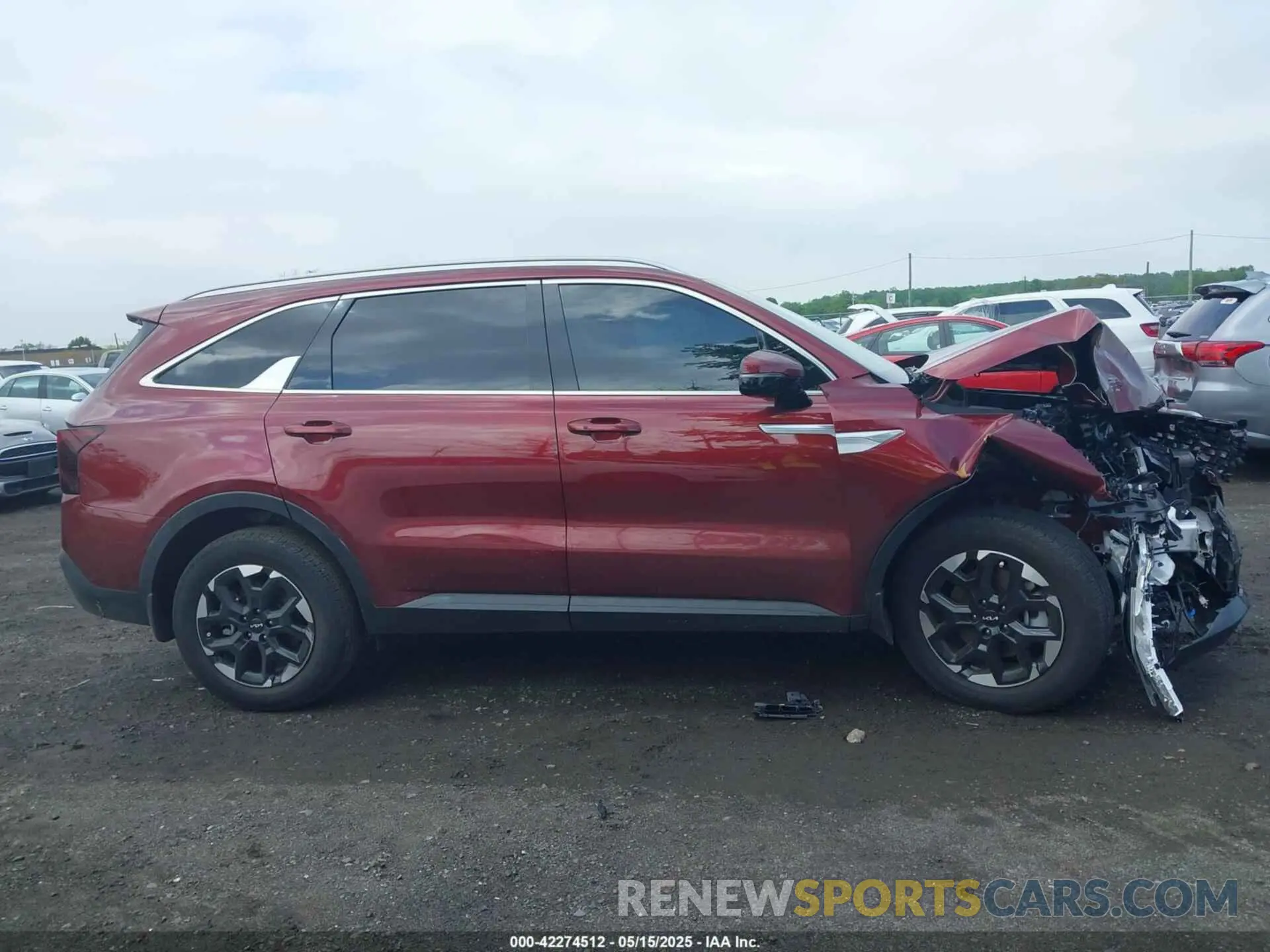 13 Photograph of a damaged car 5XYRL4JC8SG356062 KIA SORENTO 2025