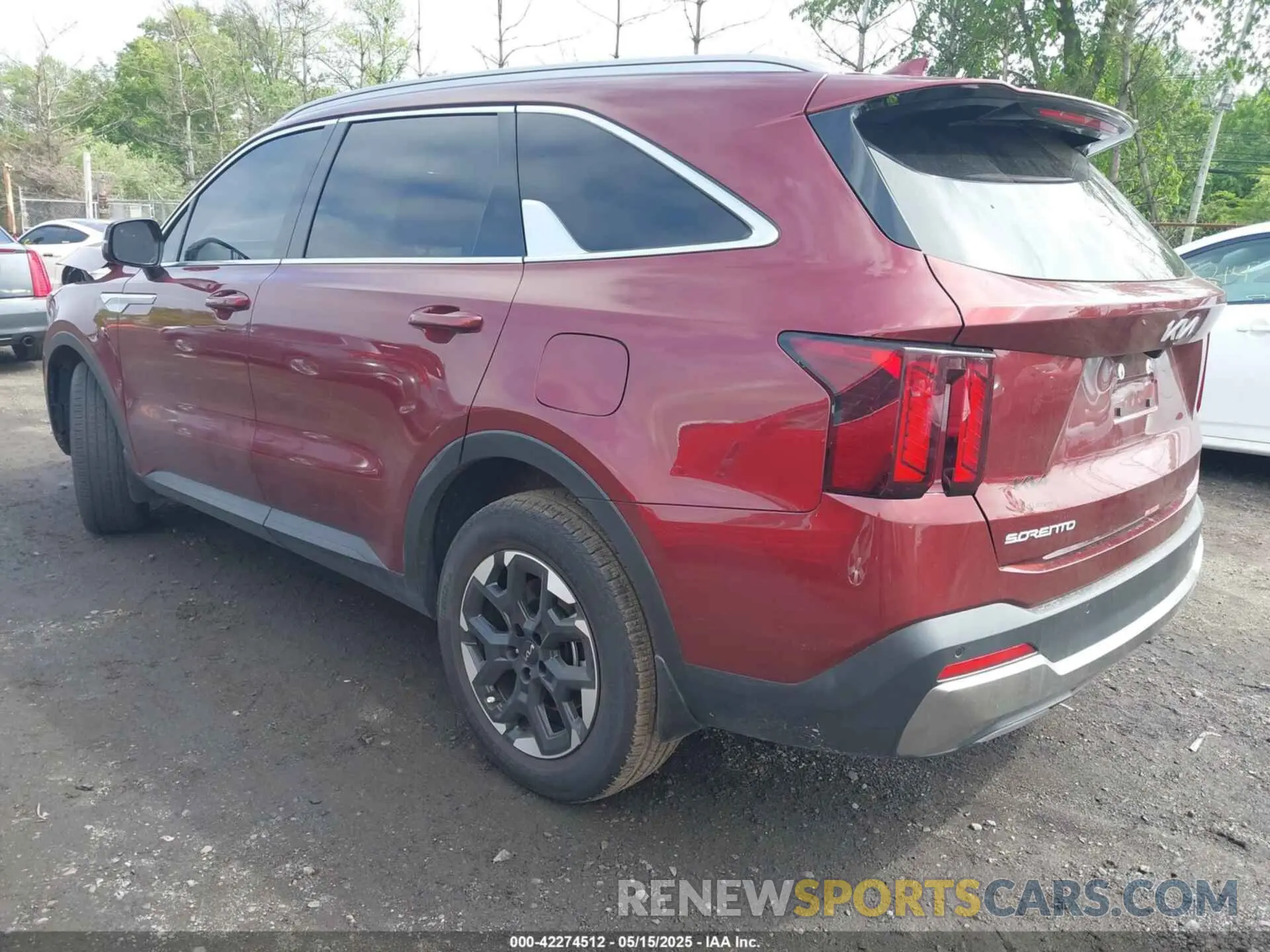 3 Photograph of a damaged car 5XYRL4JC8SG356062 KIA SORENTO 2025