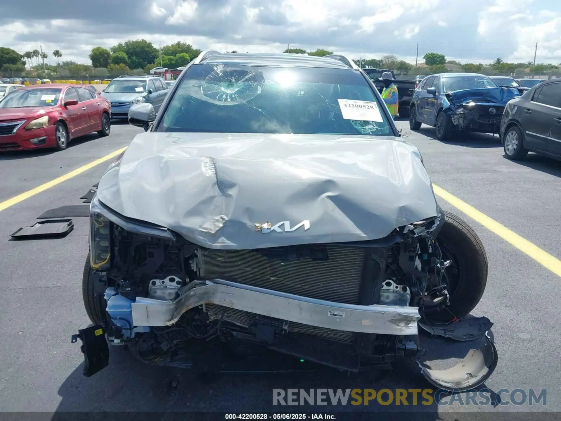 12 Photograph of a damaged car 5XYRL4JC9SG348200 KIA SORENTO 2025