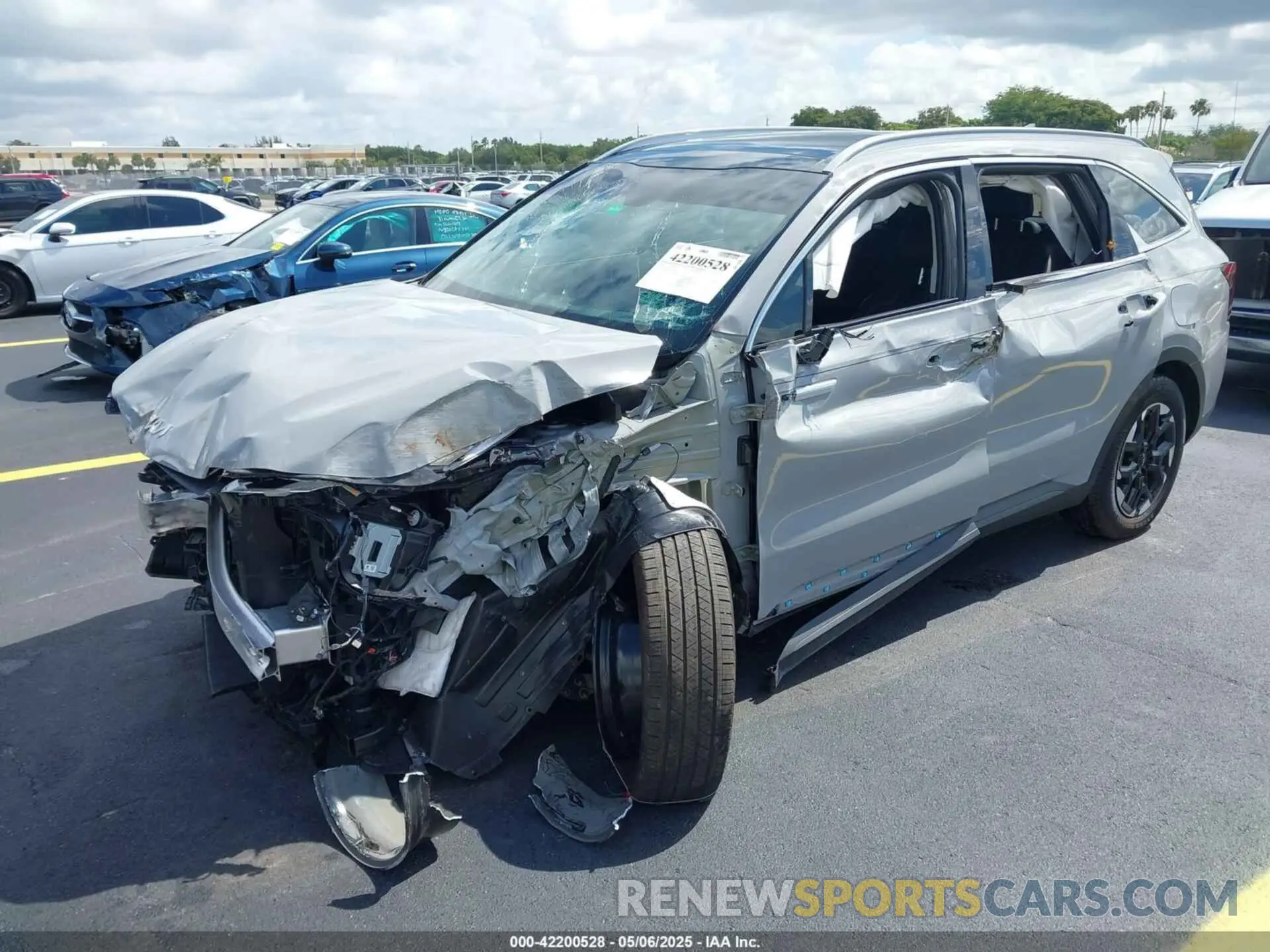 2 Photograph of a damaged car 5XYRL4JC9SG348200 KIA SORENTO 2025