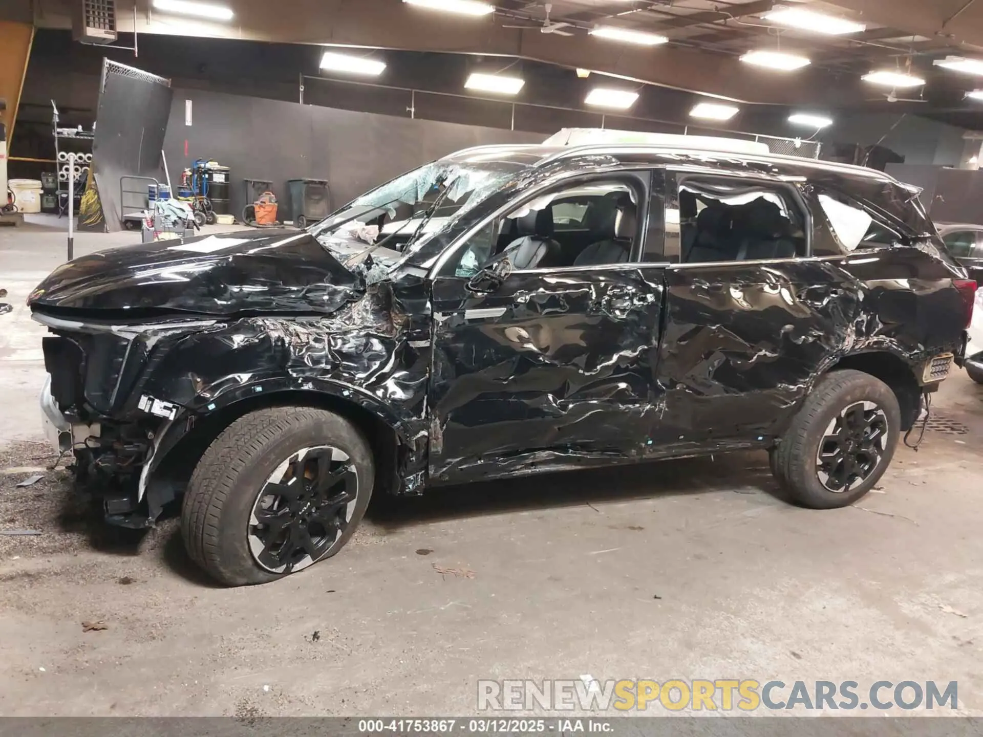 13 Photograph of a damaged car 5XYRLDJC0SG333682 KIA SORENTO 2025