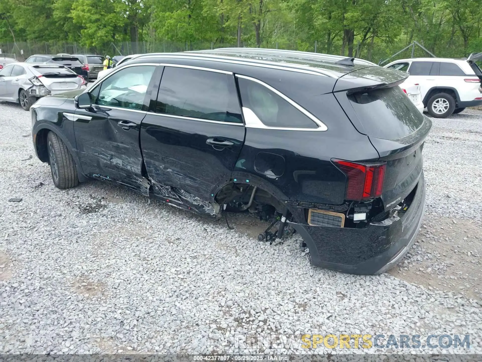3 Photograph of a damaged car 5XYRLDJC2SG331500 KIA SORENTO 2025