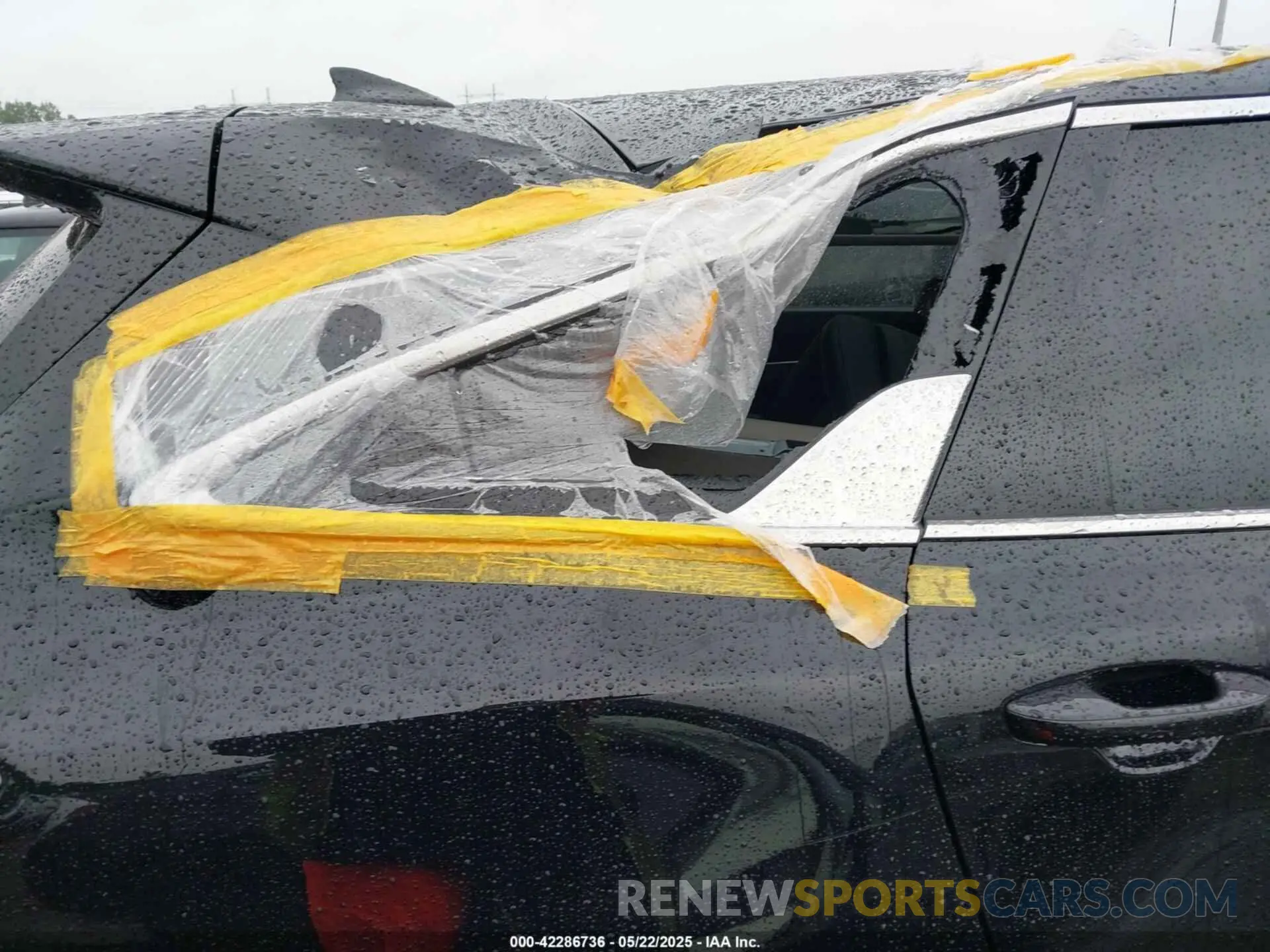 18 Photograph of a damaged car 5XYRLDJC6SG328292 KIA SORENTO 2025