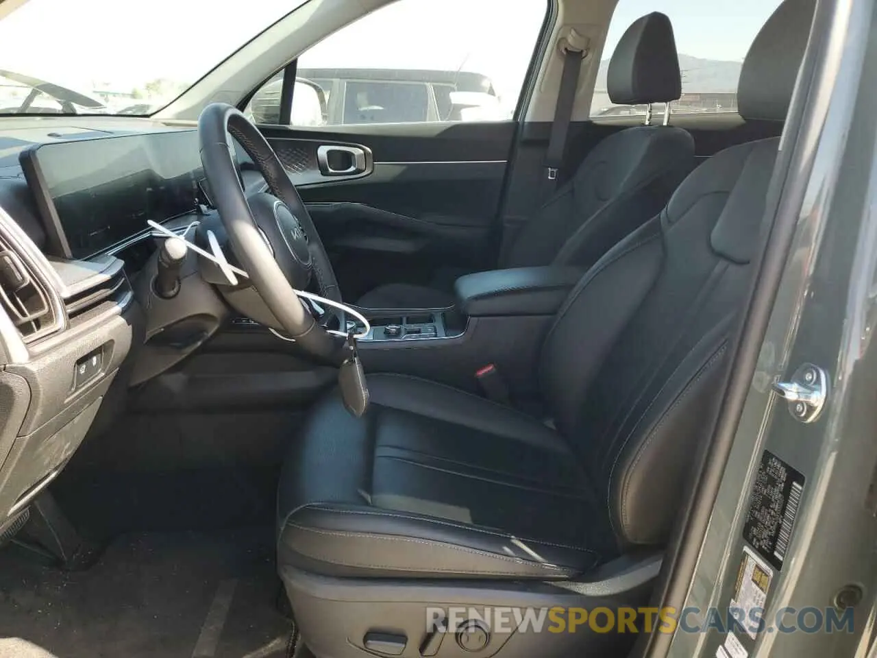 7 Photograph of a damaged car KNDRH4JGXS5302257 KIA SORENTO 2025