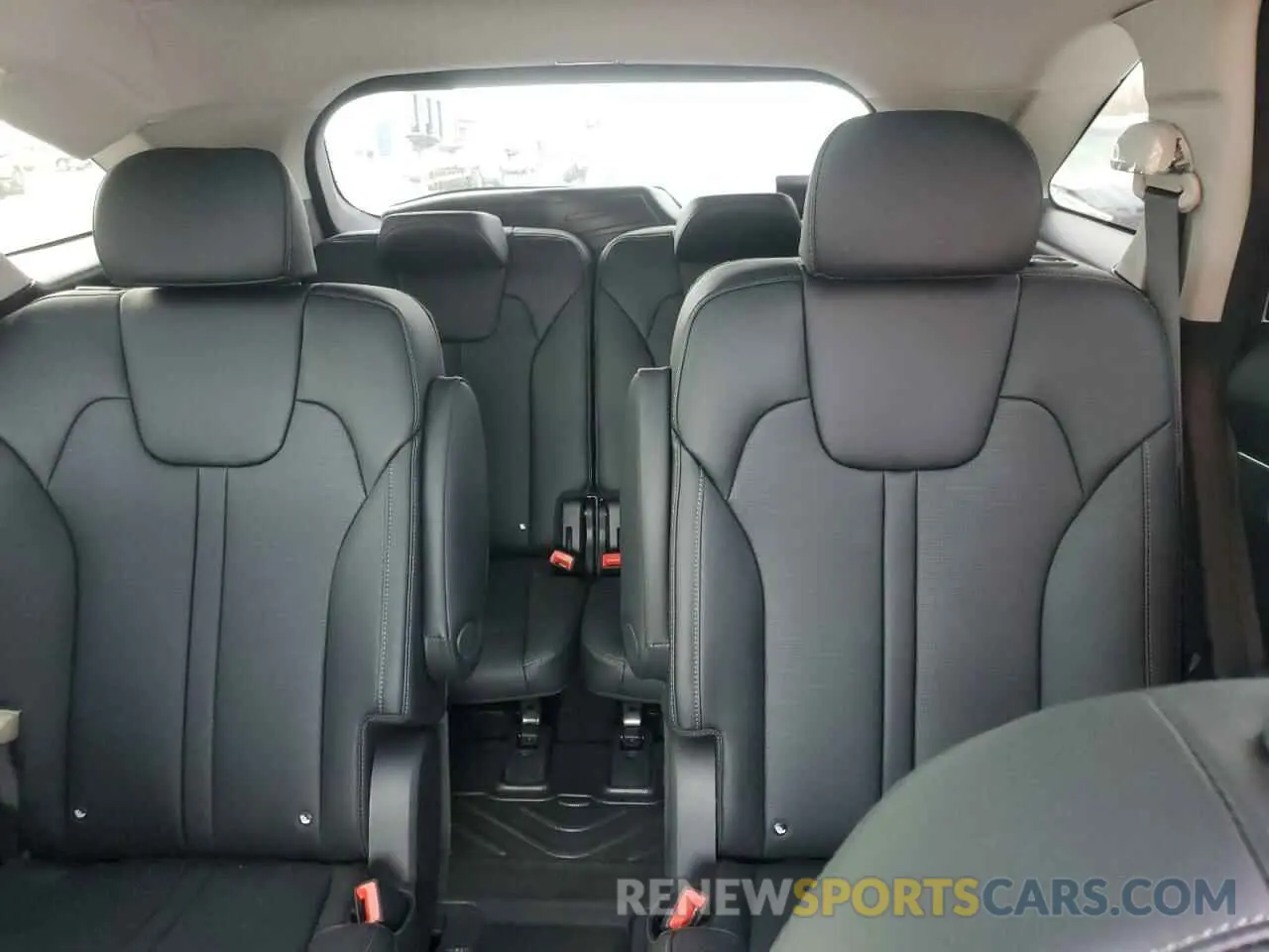10 Photograph of a damaged car KNDRHDJG4S5324724 KIA SORENTO 2025