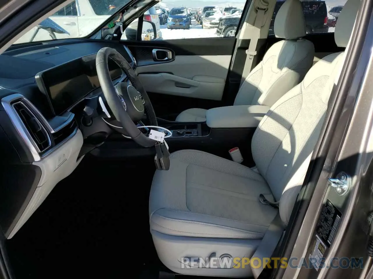 7 Photograph of a damaged car KNDRHDJG5S5339295 KIA SORENTO 2025