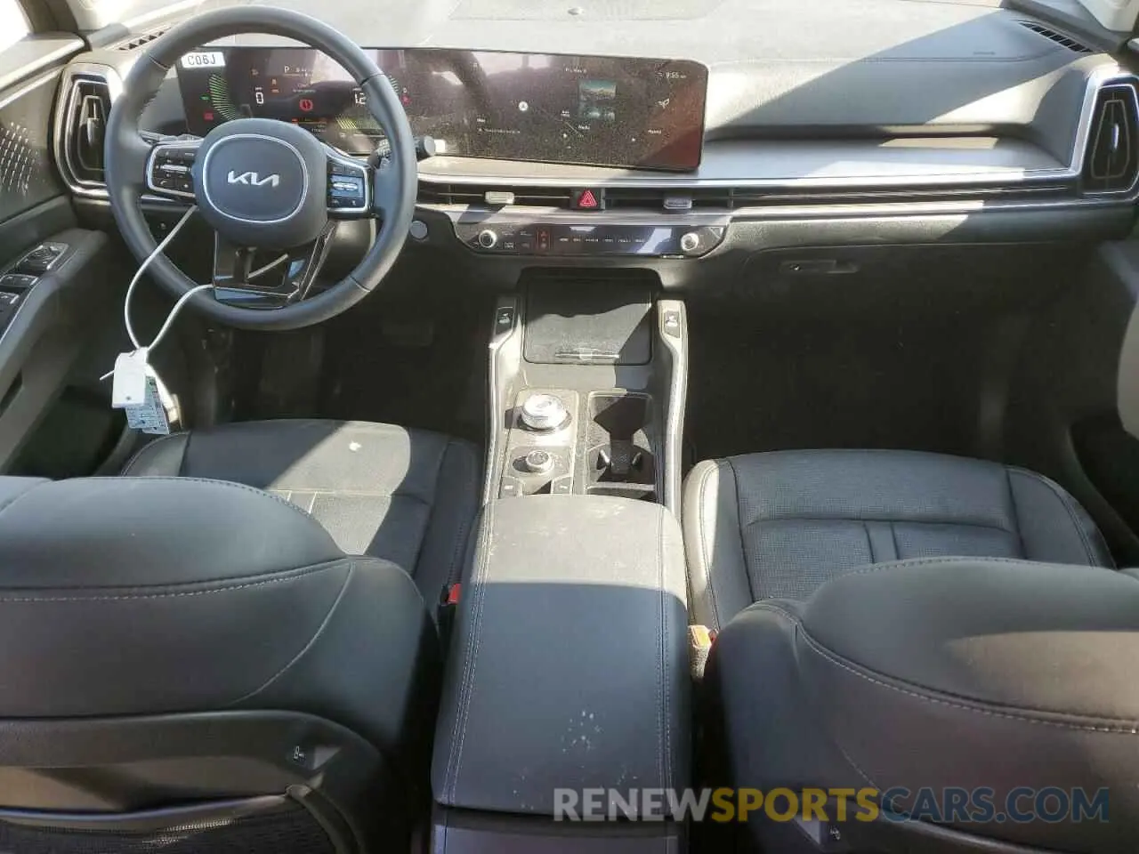8 Photograph of a damaged car KNDRHDJGXS5321150 KIA SORENTO 2025