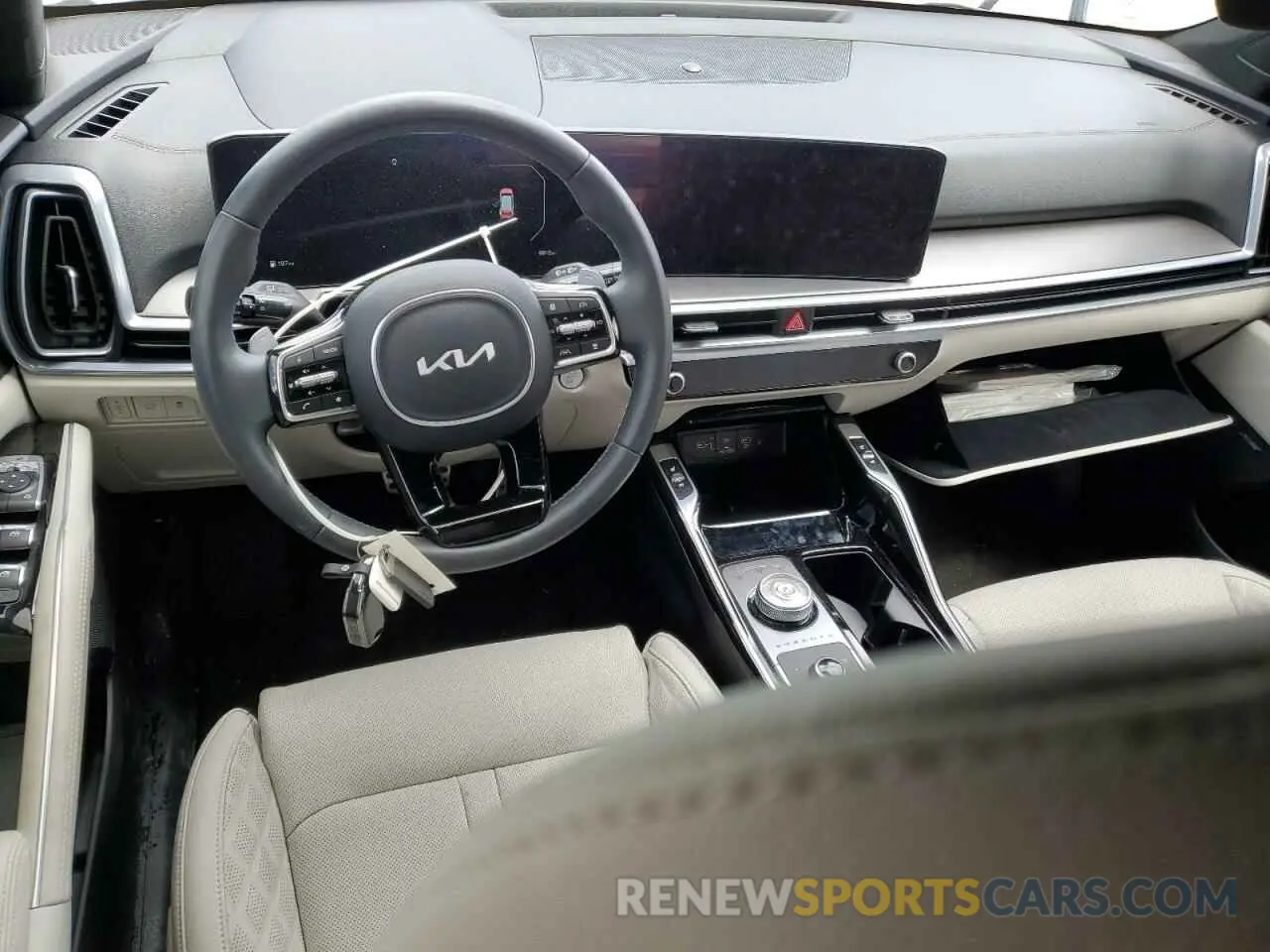 8 Photograph of a damaged car KNDRKDJG1S5305887 KIA SORENTO 2025