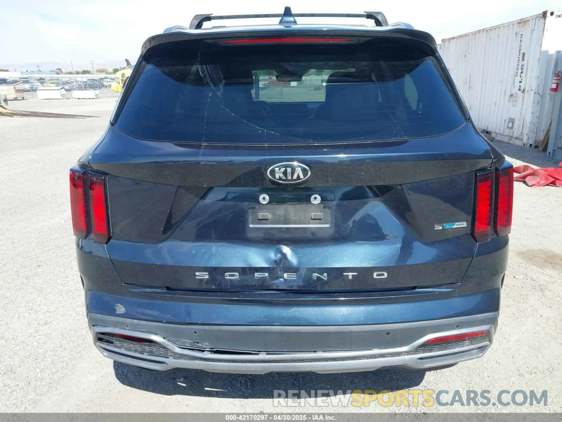 16 Photograph of a damaged car KNDRG4LG5M5057404 KIA SORENTO HYBRID 2021