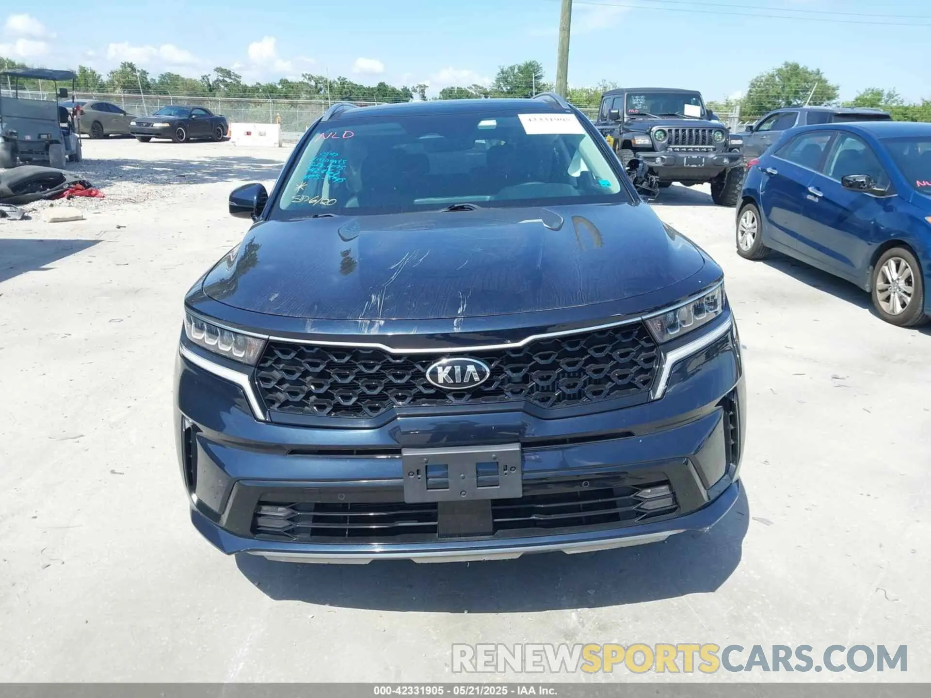 13 Photograph of a damaged car KNDRH4LG3M5024463 KIA SORENTO HYBRID 2021