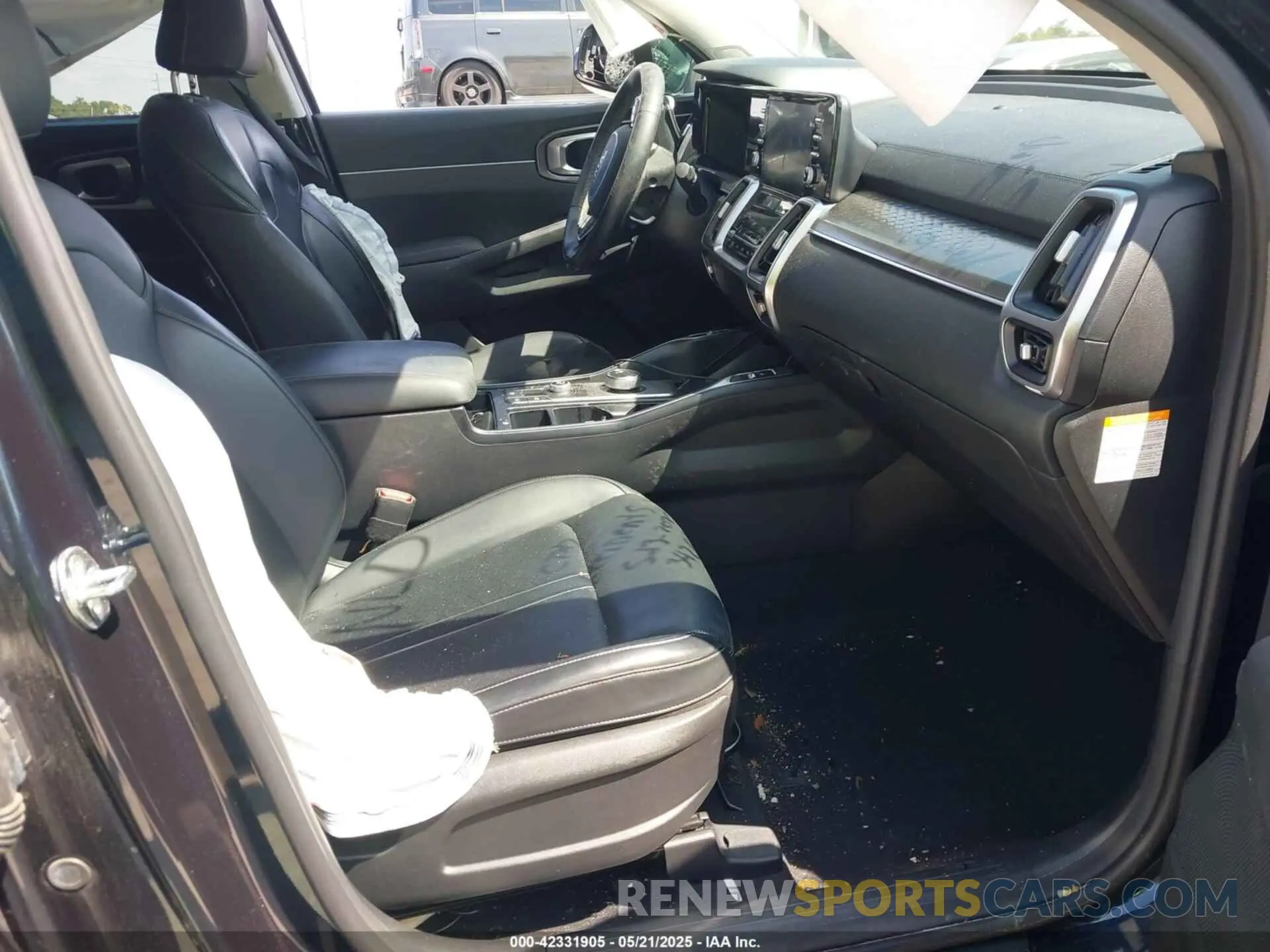 5 Photograph of a damaged car KNDRH4LG3M5024463 KIA SORENTO HYBRID 2021