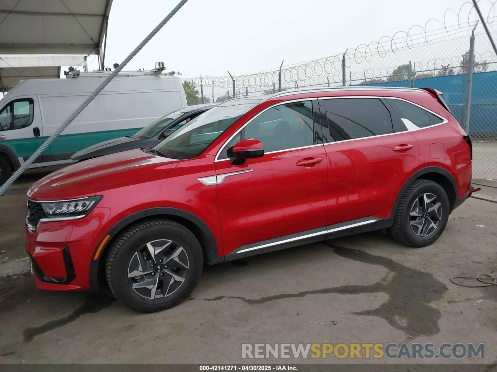14 Photograph of a damaged car KNDRH4LGXM5033337 KIA SORENTO HYBRID 2021
