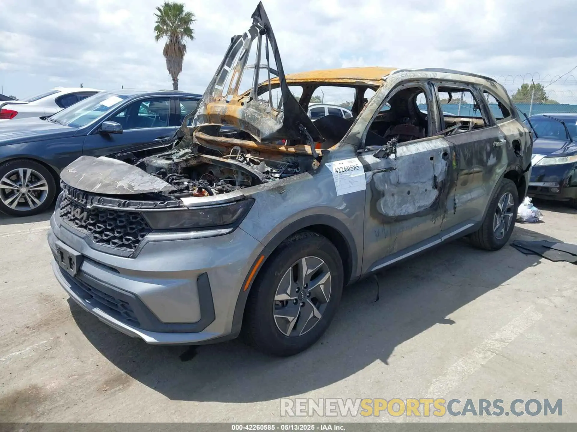 2 Photograph of a damaged car KNDRG4LGXN5110194 KIA SORENTO HYBRID 2022