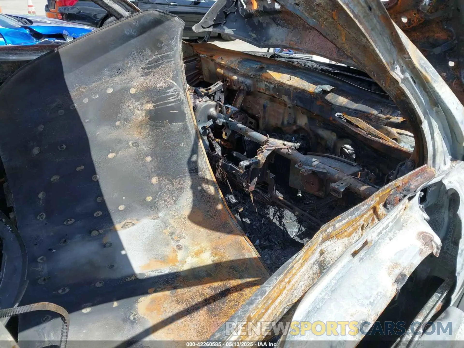 5 Photograph of a damaged car KNDRG4LGXN5110194 KIA SORENTO HYBRID 2022