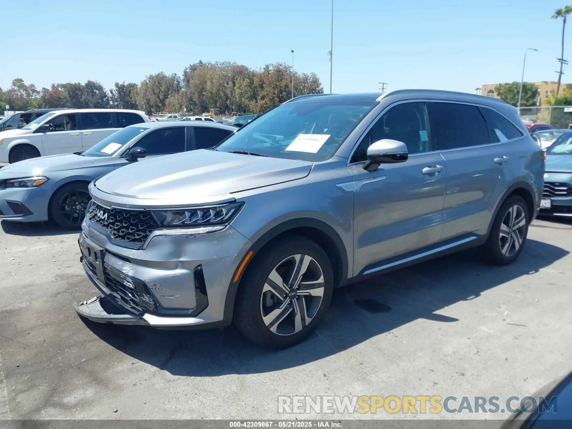 2 Photograph of a damaged car KNDRHDLG3N5117016 KIA SORENTO HYBRID 2022
