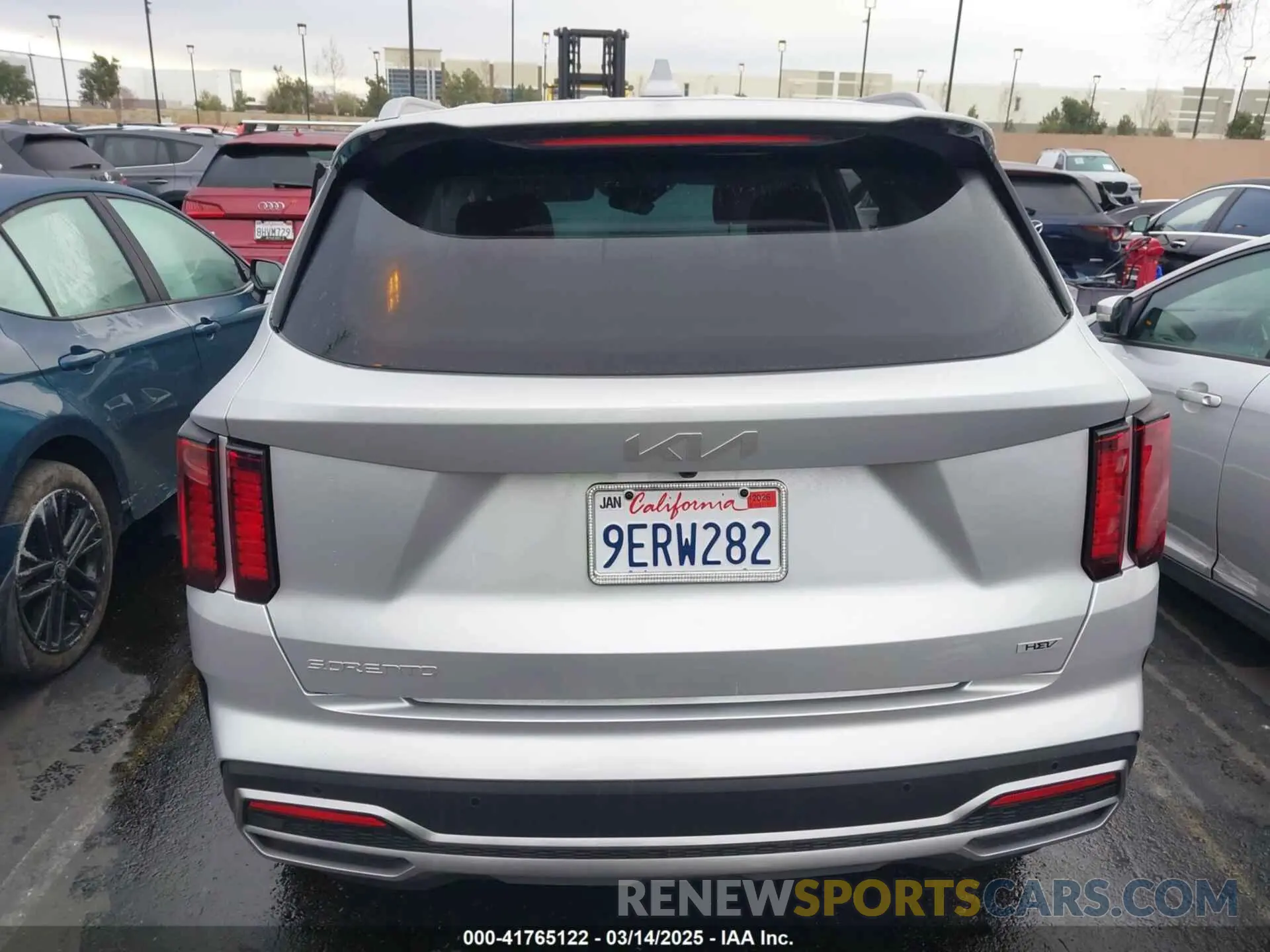 16 Photograph of a damaged car KNDRH4LG1P5156822 KIA SORENTO HYBRID 2023