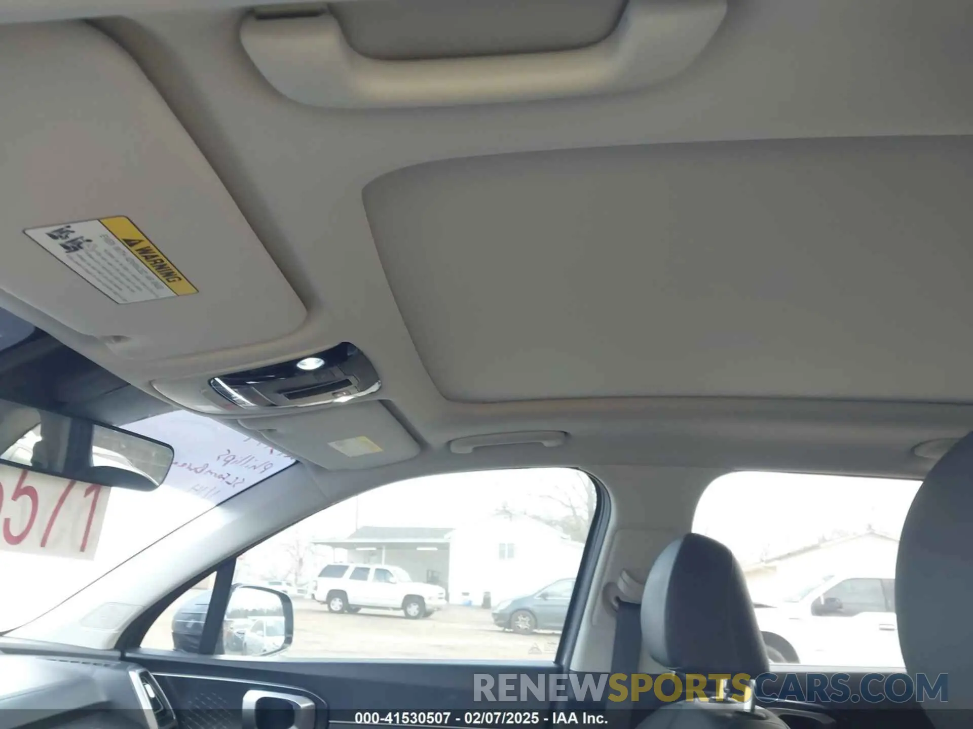 12 Photograph of a damaged car KNDRH4LG2P5173421 KIA SORENTO HYBRID 2023