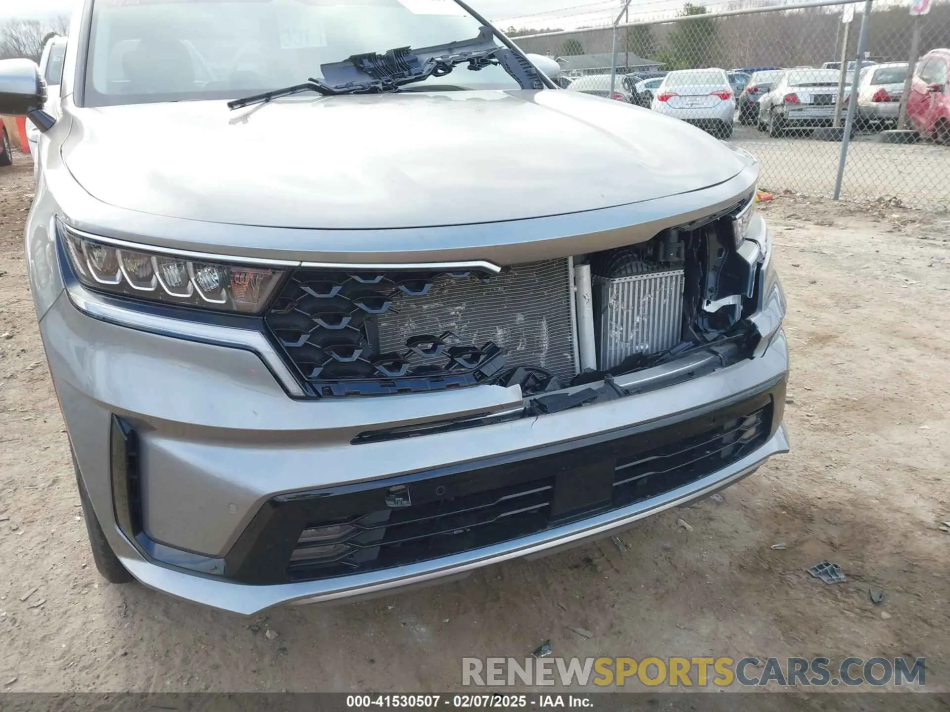 6 Photograph of a damaged car KNDRH4LG2P5173421 KIA SORENTO HYBRID 2023