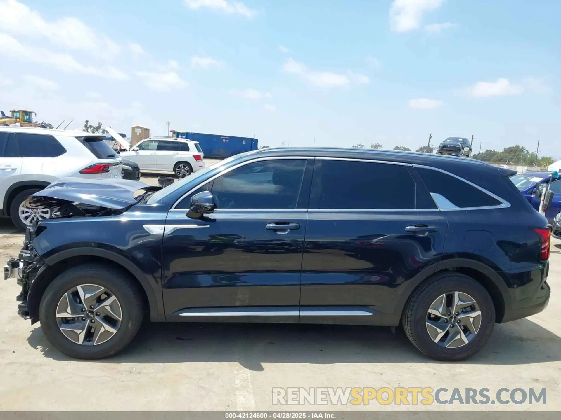 15 Photograph of a damaged car KNDRH4LG4P5142204 KIA SORENTO HYBRID 2023