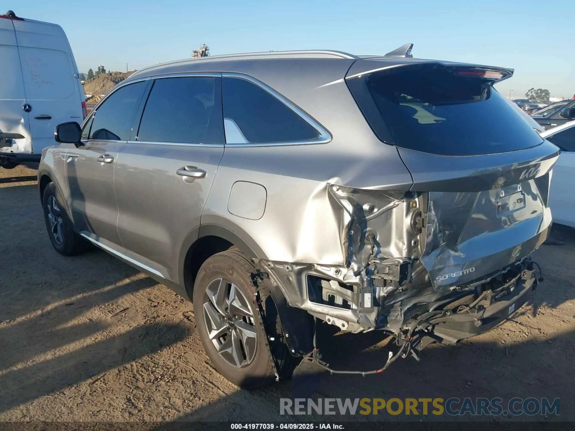 3 Photograph of a damaged car KNDRH4LG6P5184194 KIA SORENTO HYBRID 2023