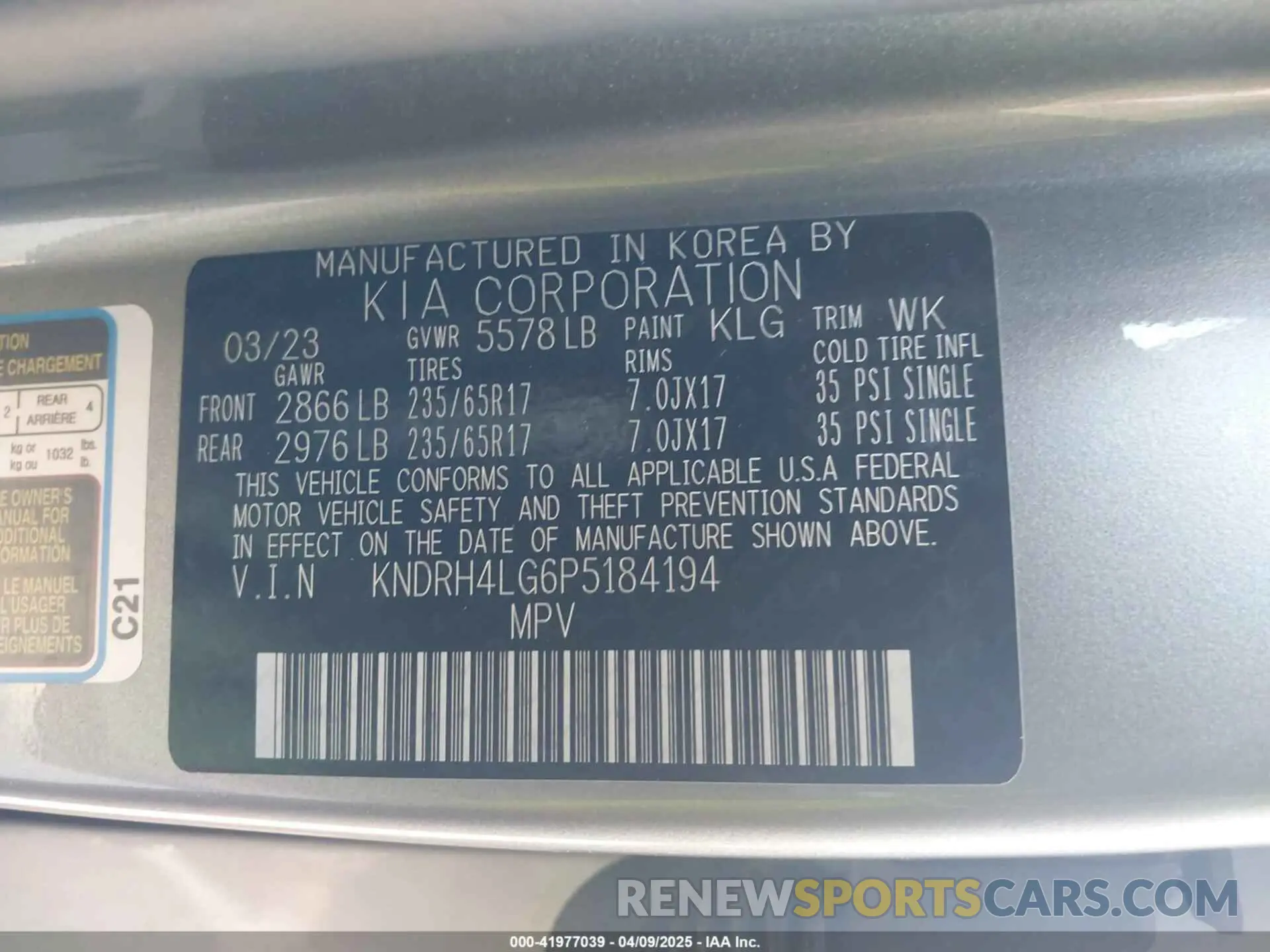 9 Photograph of a damaged car KNDRH4LG6P5184194 KIA SORENTO HYBRID 2023
