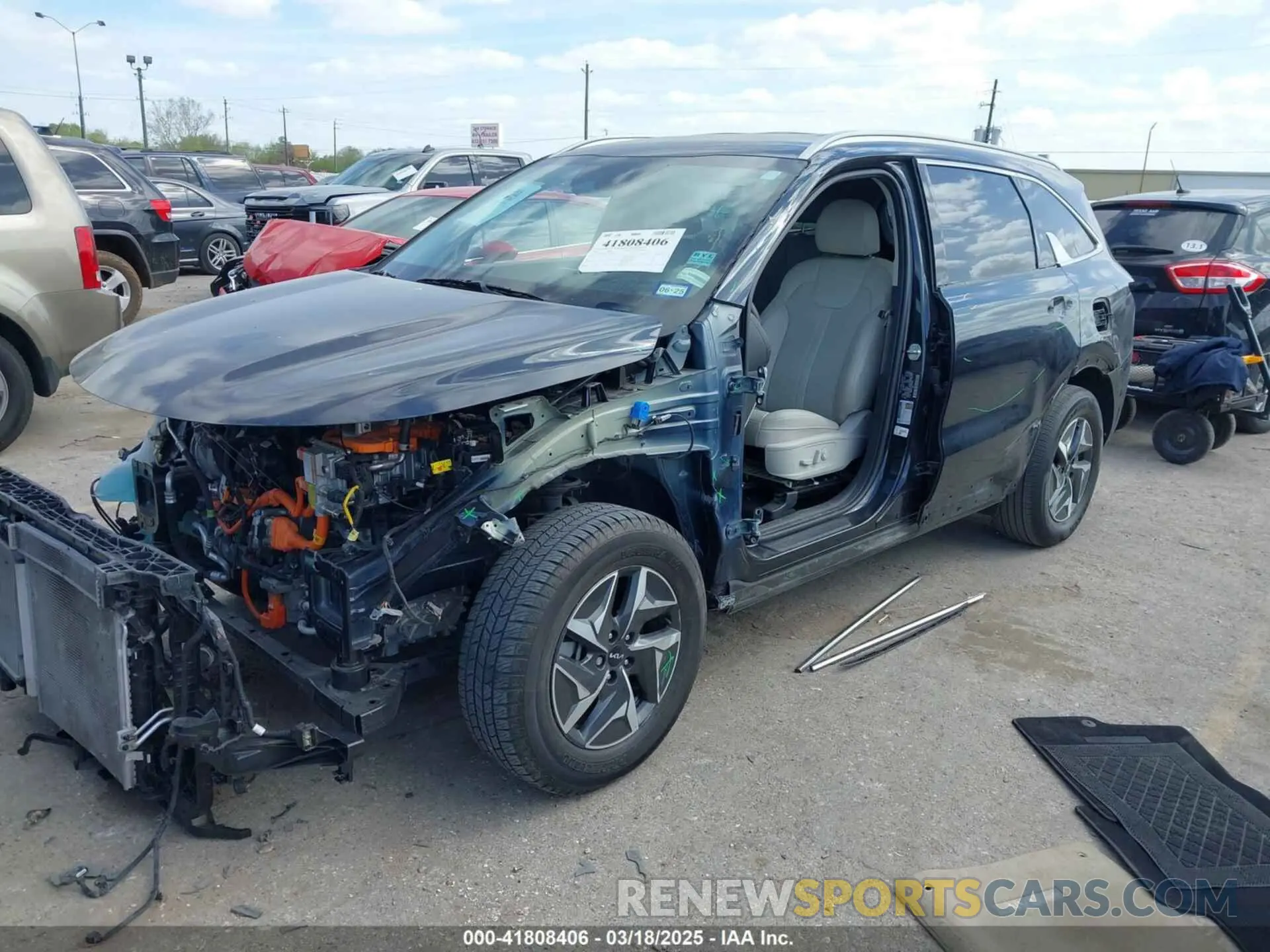 2 Photograph of a damaged car KNDRH4LG6P5197995 KIA SORENTO HYBRID 2023