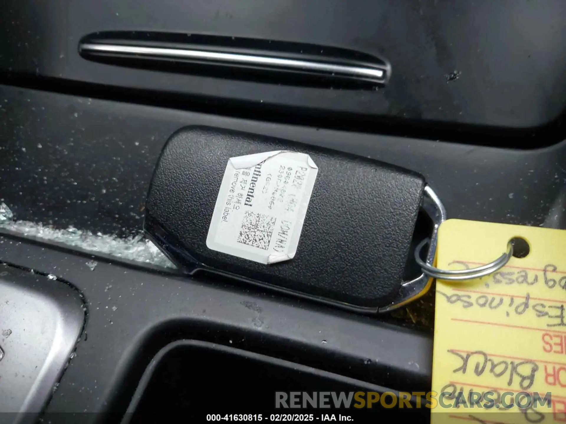 11 Photograph of a damaged car KNDRHDLG6P5206453 KIA SORENTO HYBRID 2023
