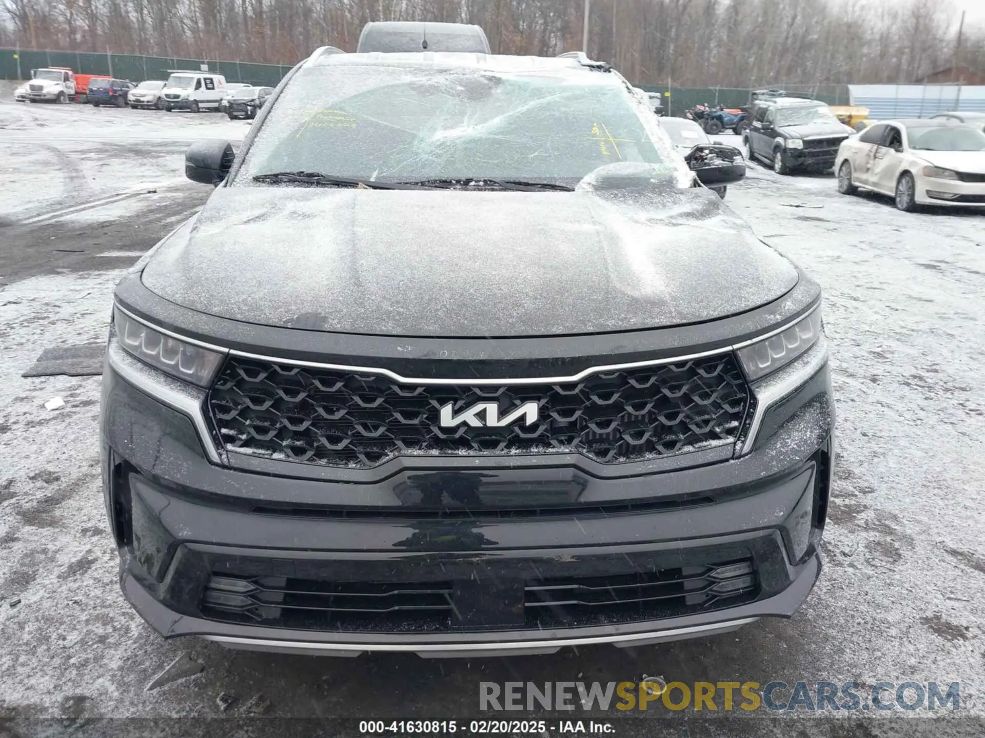 12 Photograph of a damaged car KNDRHDLG6P5206453 KIA SORENTO HYBRID 2023